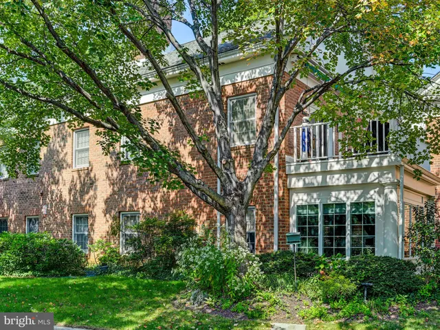 $320,000 | 402 Brightwood Club Drive, Unit 402, Lutherville-Timonium, MD 21093