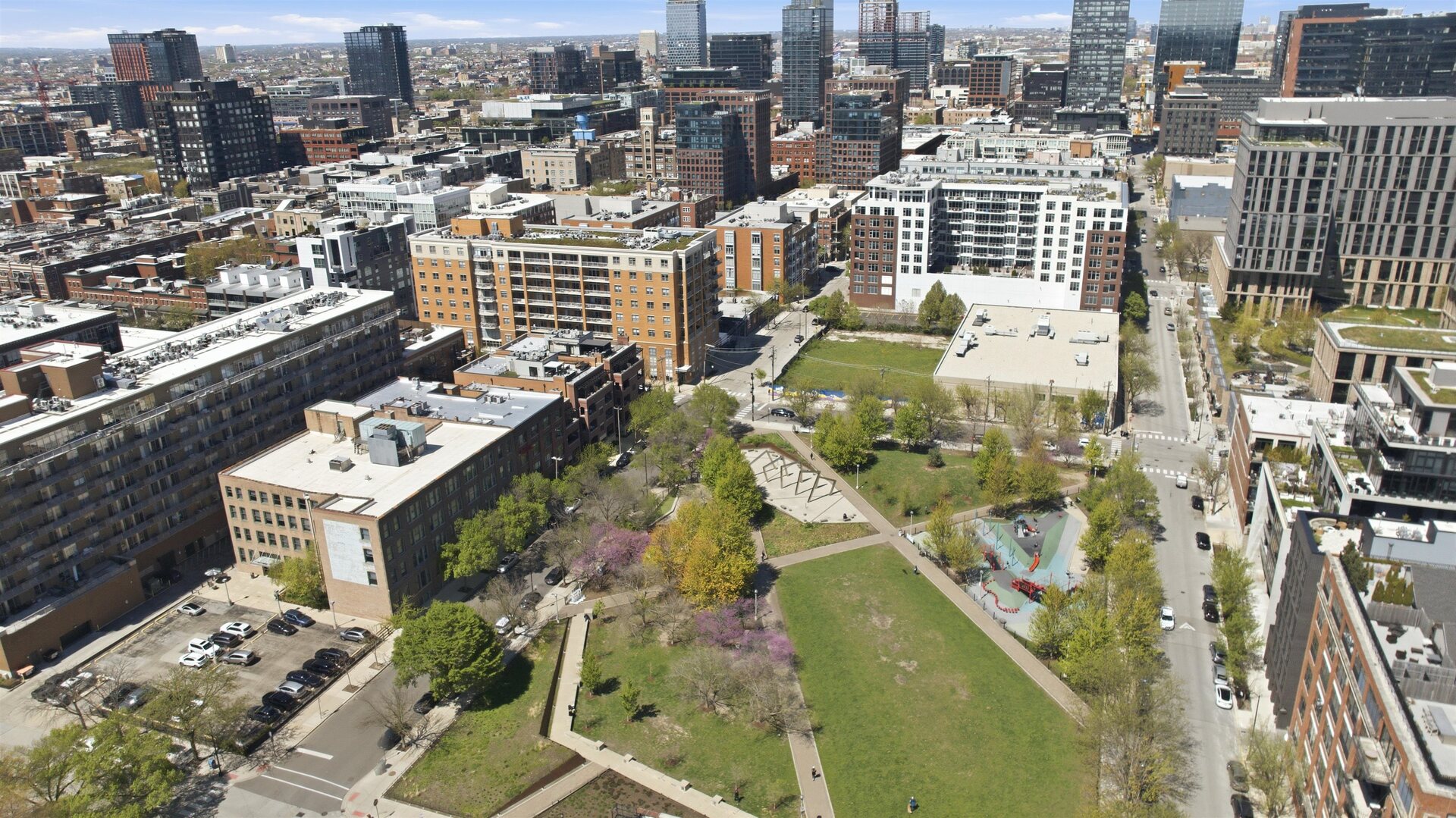 950 West Monroe Street, Unit 710 Chicago, IL 60607 - Photo 4 of 26