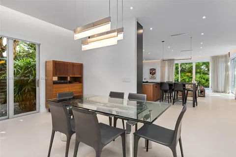 $4,750,000 | 4039 Ventura Avenue, Miami, FL 33133