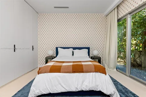 $4,750,000 | 4039 Ventura Avenue, Miami, FL 33133