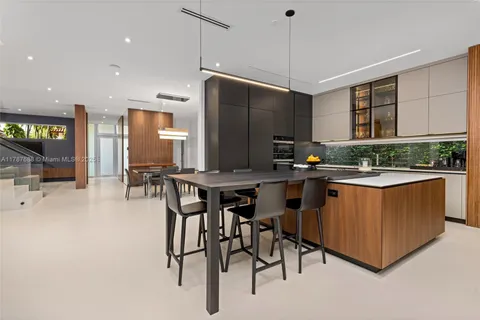 $4,750,000 | 4039 Ventura Avenue, Miami, FL 33133