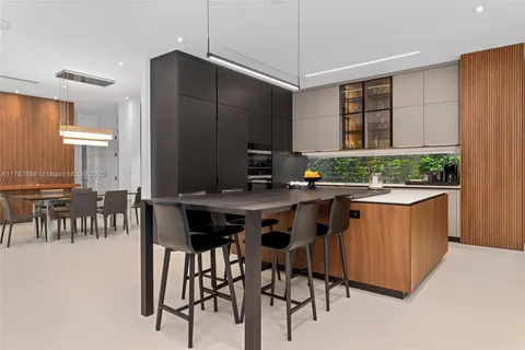 $4,750,000 | 4039 Ventura Avenue, Miami, FL 33133