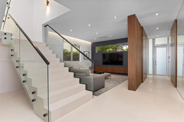 $4,500,000 | 4039 Ventura Avenue, Miami, FL 33133