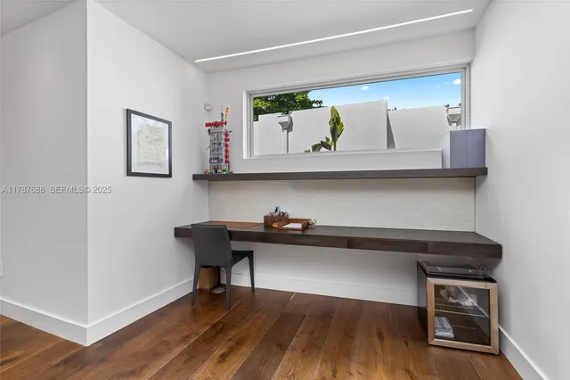 $4,500,000 | 4039 Ventura Avenue, Miami, FL 33133