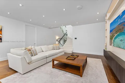 $4,750,000 | 4039 Ventura Avenue, Miami, FL 33133