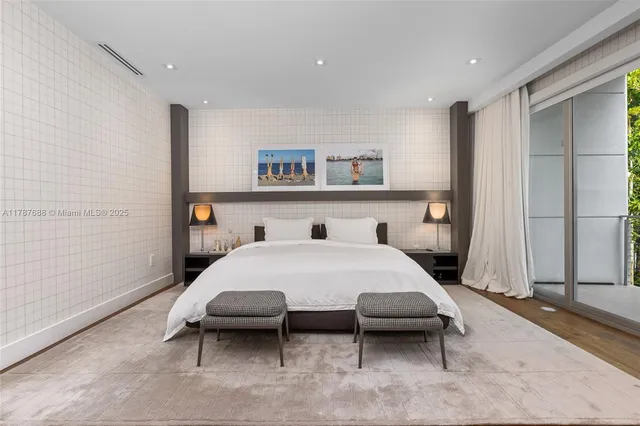 $4,750,000 | 4039 Ventura Avenue, Miami, FL 33133