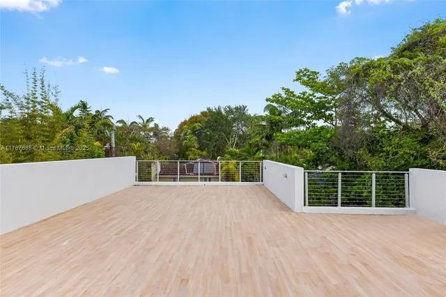 $4,750,000 | 4039 Ventura Avenue, Miami, FL 33133