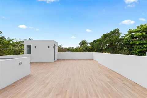$4,750,000 | 4039 Ventura Avenue, Miami, FL 33133