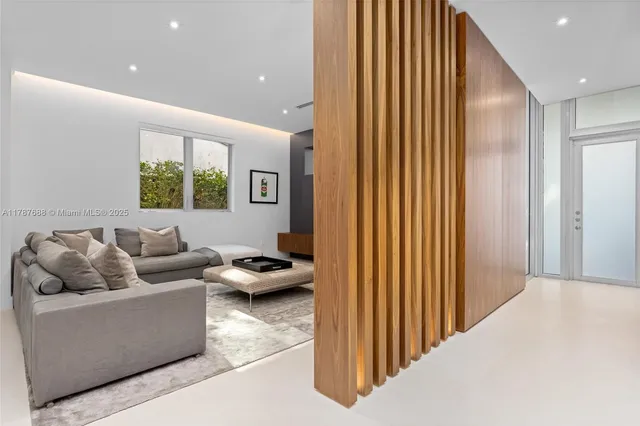 $4,750,000 | 4039 Ventura Avenue, Miami, FL 33133