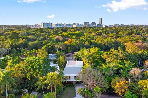 $4,500,000 | 4039 Ventura Avenue, Miami, FL 33133