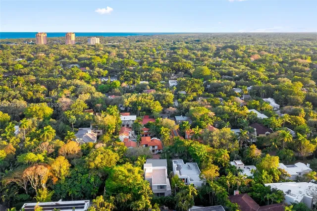 $4,500,000 | 4039 Ventura Avenue, Miami, FL 33133