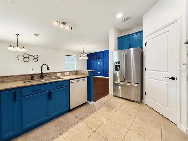 $3,000 | 10551 Park Meadowbrooke Drive, Riverview, FL 33578