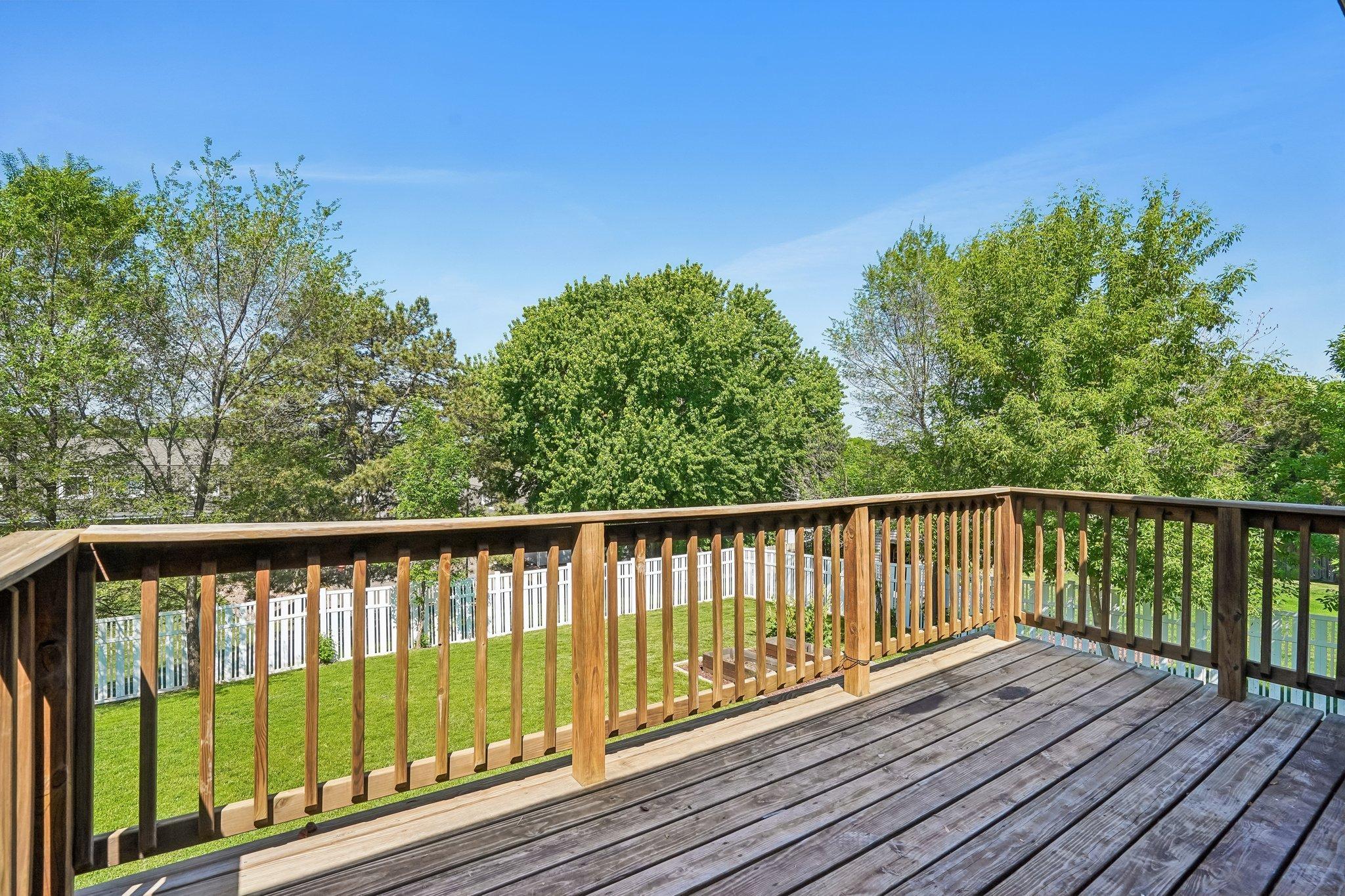 425 Crestview Drive South Maplewood, MN 55119 - Photo 60 of 82