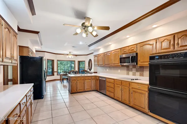 $999,995 | 12965 Whispering Pines Drive, Olive Branch, MS 38654