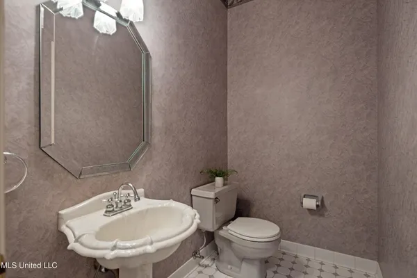 $999,995 | 12965 Whispering Pines Drive, Olive Branch, MS 38654