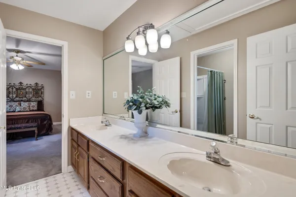 $999,995 | 12965 Whispering Pines Drive, Olive Branch, MS 38654