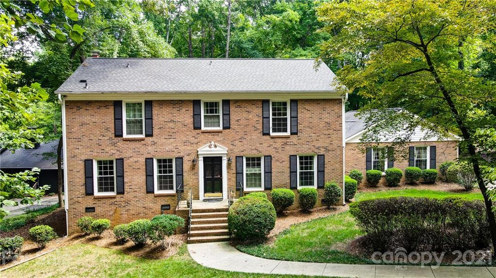 541 Harrogate Road Matthews, NC 28105 - Photo 1 of 27 Gallery Image 1