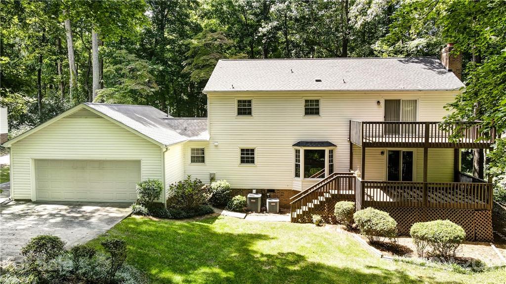 541 Harrogate Road Matthews, NC 28105 - Photo 2 of 27 Gallery Image 2