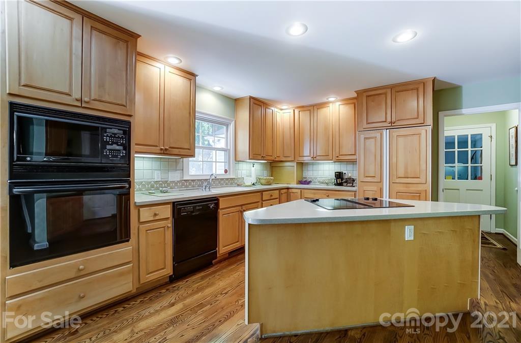 541 Harrogate Road Matthews, NC 28105 - Photo 16 of 27 Gallery Image 16