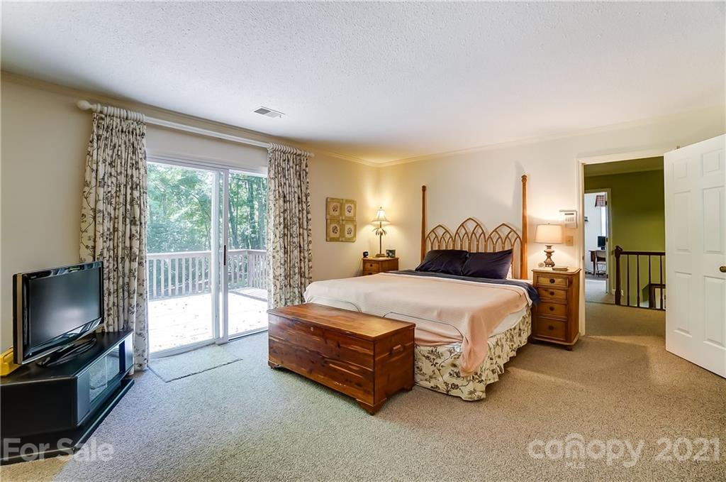541 Harrogate Road Matthews, NC 28105 - Photo 22 of 27 Gallery Image 22