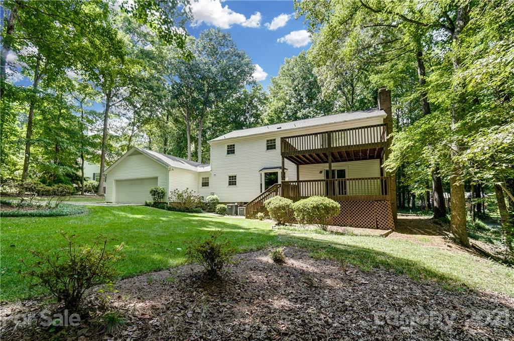 541 Harrogate Road Matthews, NC 28105 - Photo 6 of 27 Gallery Image 6