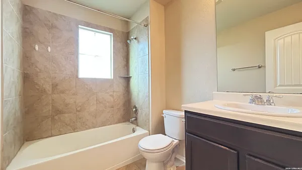 $1,895 | 1402 Frio Eagle, San Antonio, TX 78245