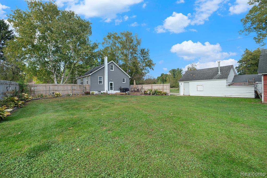 2245 West Frances Road Mount Morris, MI 48458 - Photo 7 of 36