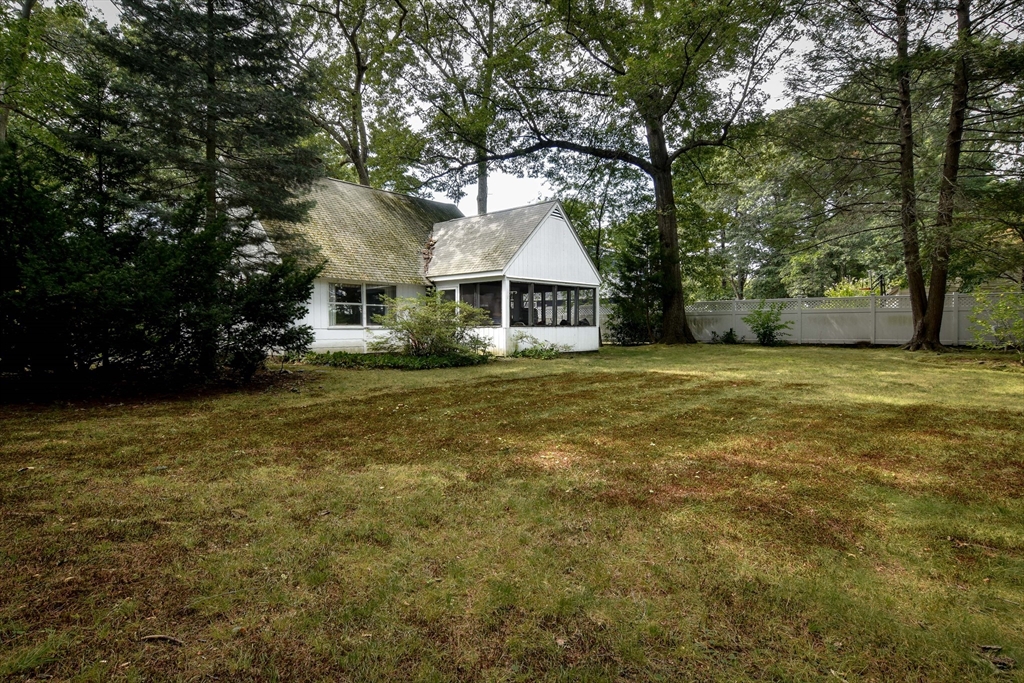 8 Vernon Road Natick, MA 01760 - Photo 3 of 5 Gallery Image 3
