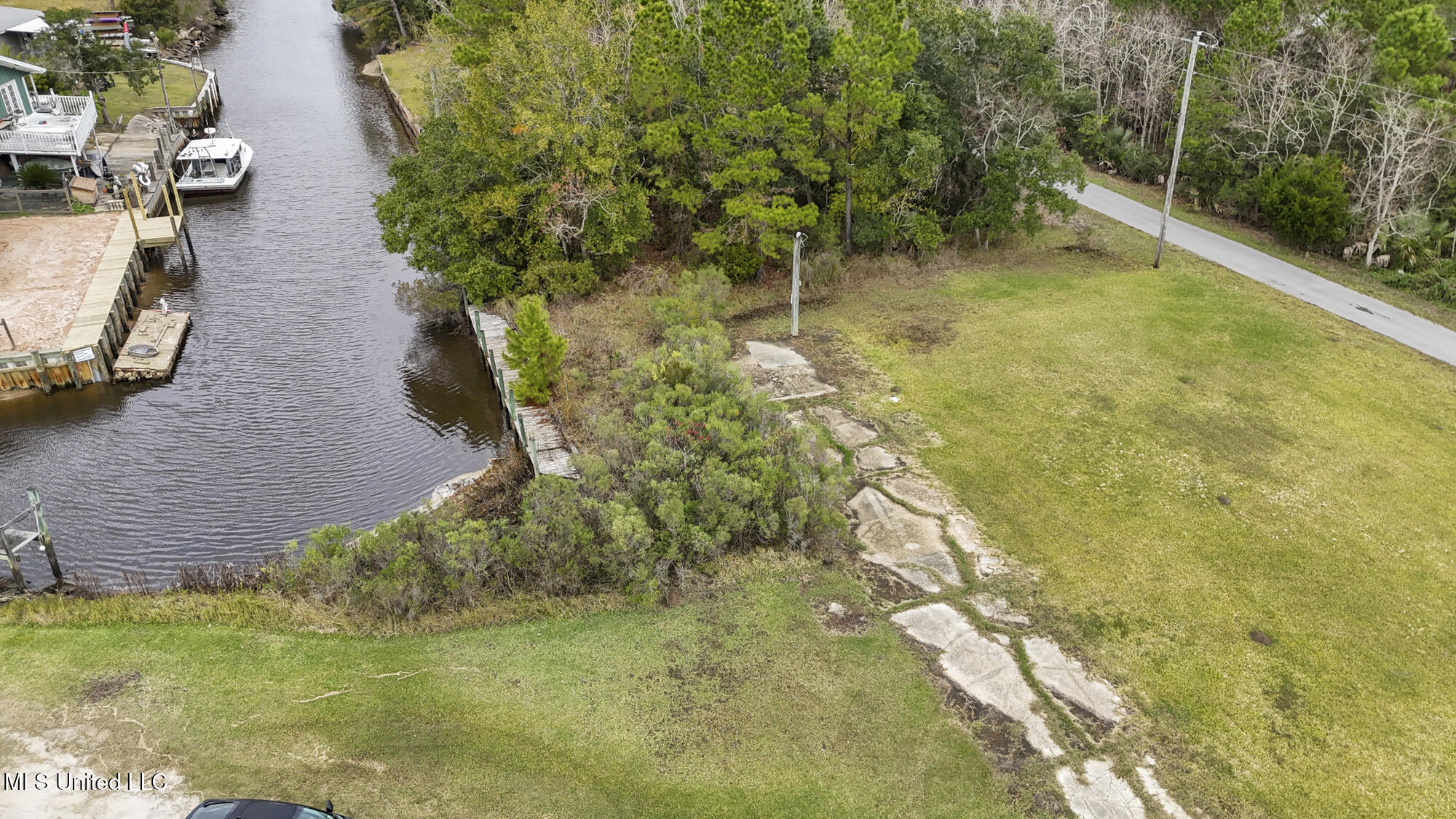 1776 Blue Meadow Road Bay St. Louis, MS 39520 - Photo 14 of 18 ghubphoto_011