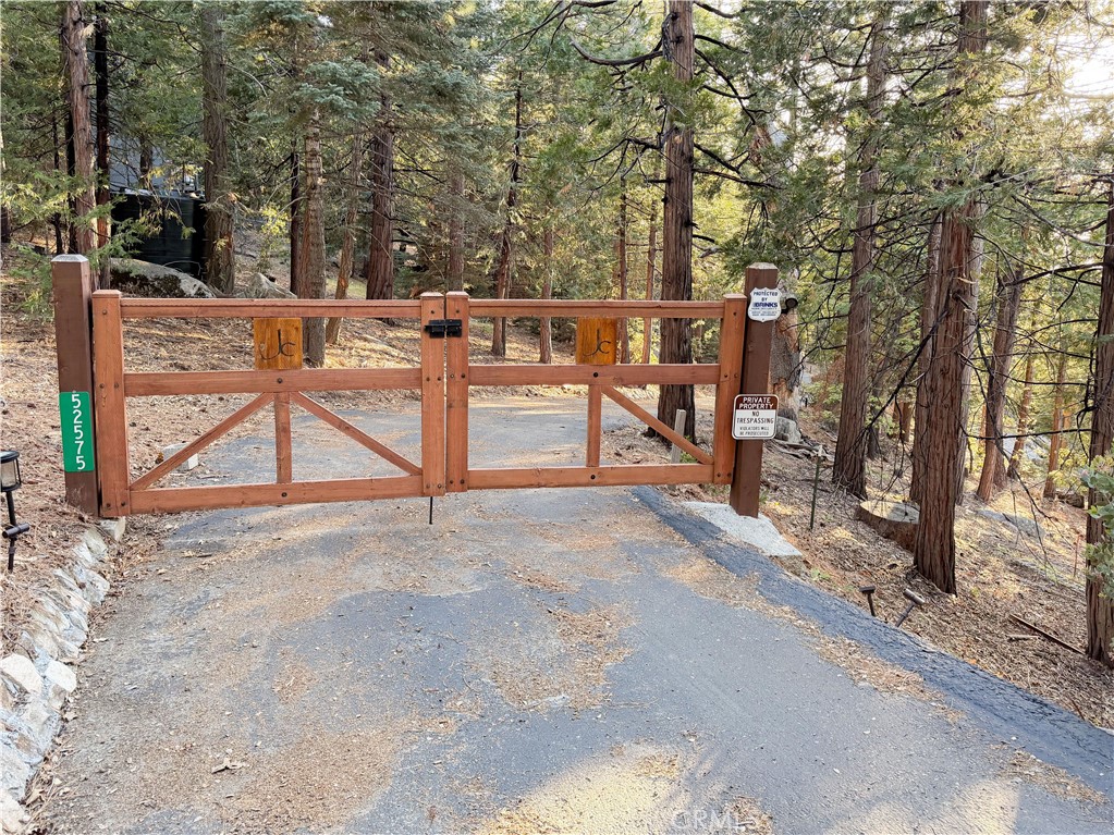 25121 Banning Idyllwild Idyllwild, CA 92549 - Photo 34 of 39
