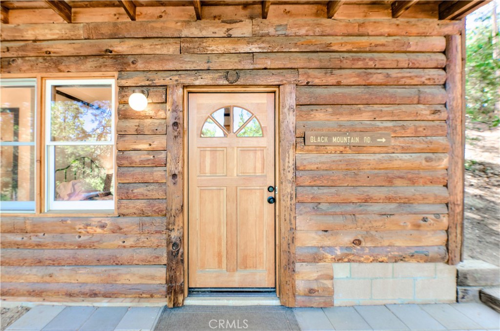 25121 Banning Idyllwild Idyllwild, CA 92549 - Photo 5 of 39