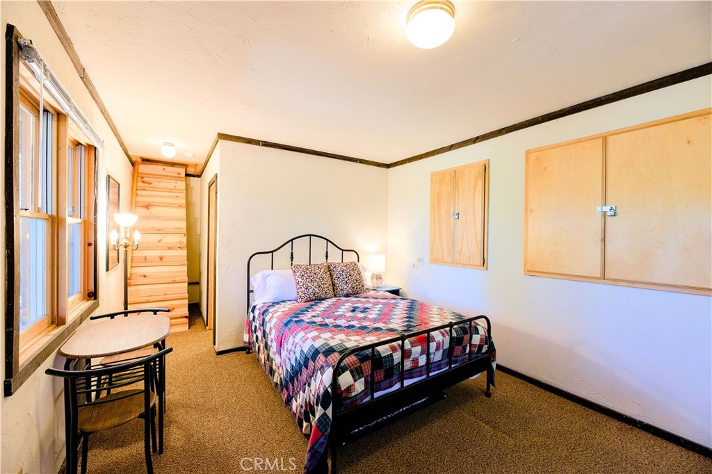 25121 Banning Idyllwild Idyllwild, CA 92549 - Photo 6 of 39