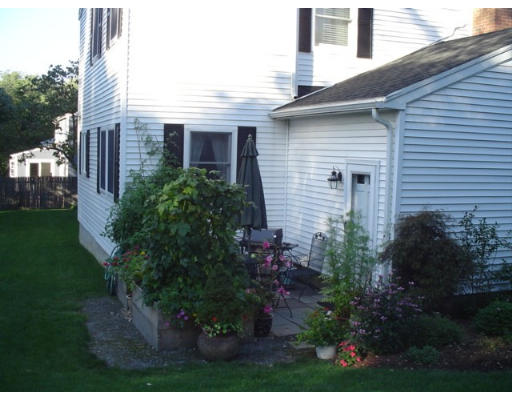 220 Ridge Road Marlborough, MA 01752 - Photo 3 of 6 Gallery Image 3