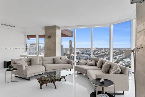 $59,999 | 300 South Pointe Drive, Unit 3105, Miami Beach, FL 33139