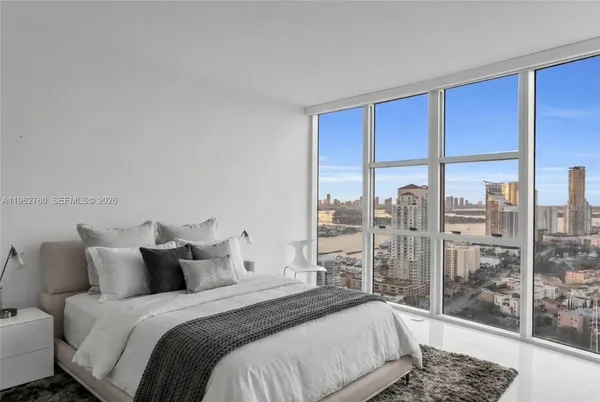 $59,999 | 300 South Pointe Drive, Unit 3105, Miami Beach, FL 33139