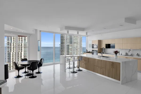 $59,999 | 300 South Pointe Drive, Unit 3105, Miami Beach, FL 33139