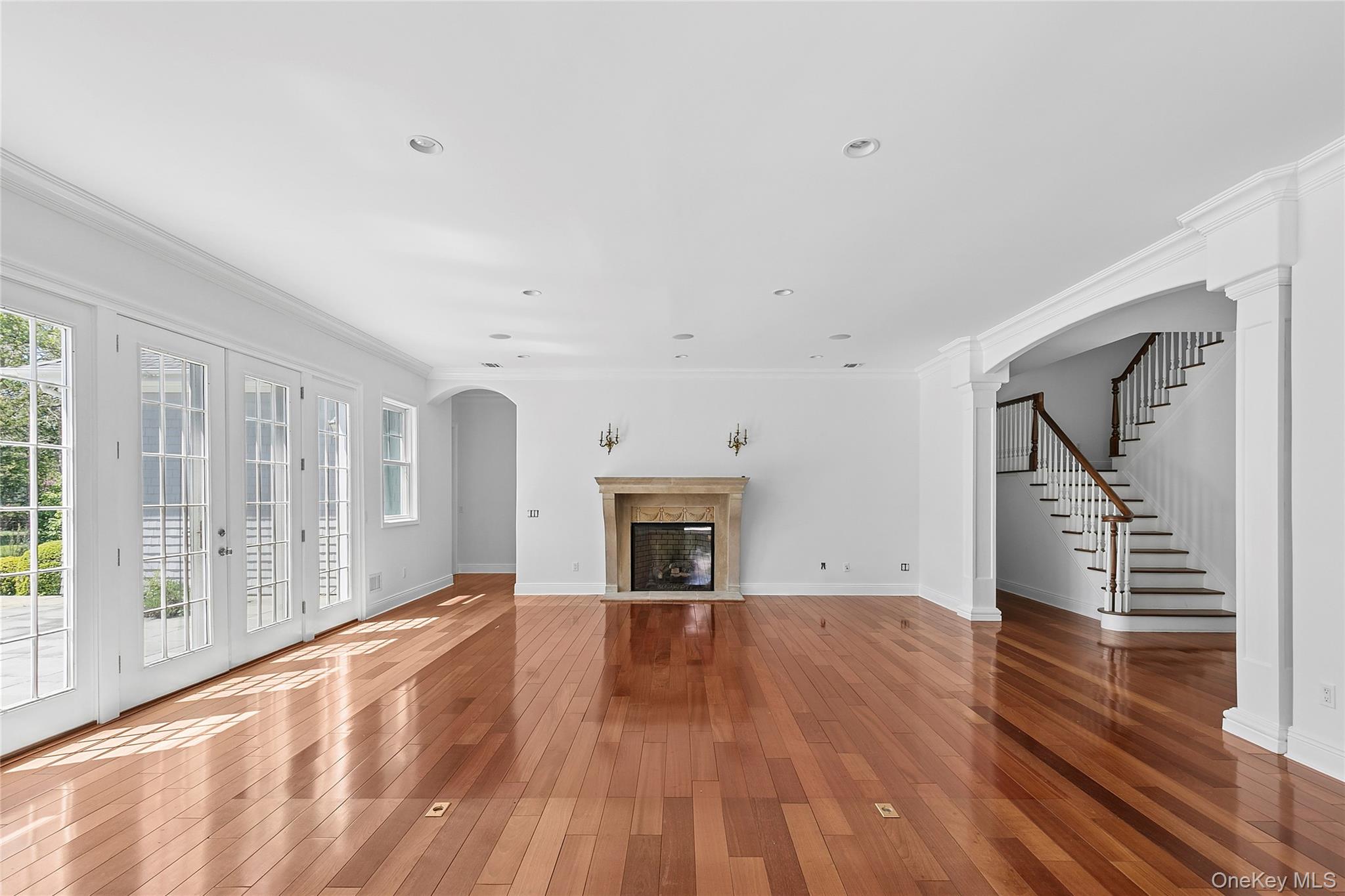 41 Edgewood Avenue Bridgehampton, NY 11932 - Photo 3 of 21