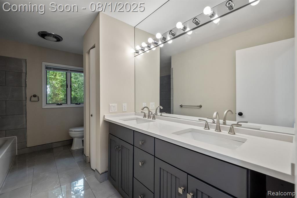 4866 Walnut Lake Road Bloomfield Hills, MI 48301 - Photo 10 of 33