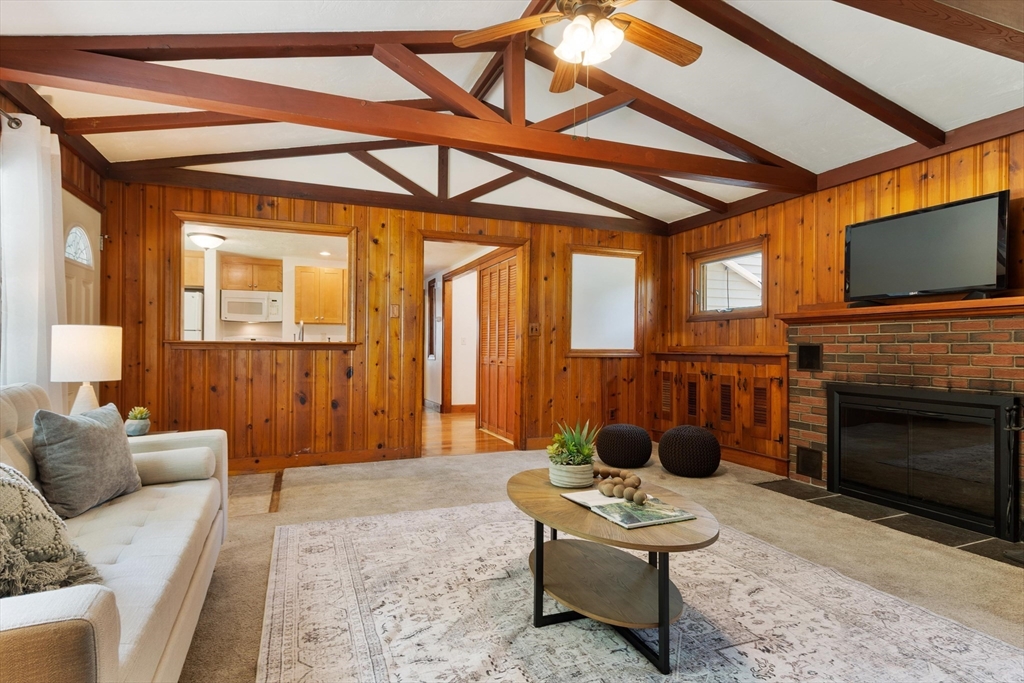 203 Center Depot Road Charlton, MA 01507 - Photo 12 of 41 Gallery Image 12