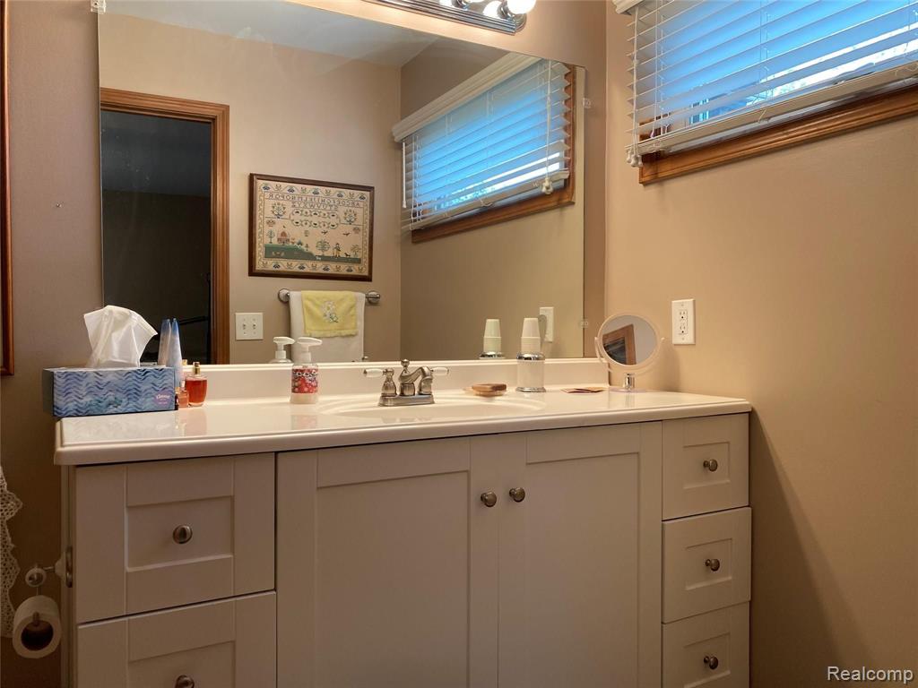 5525 Chicago Road, Unit 3 Warren, MI 48092 - Photo 41 of 53 Gallery Image 41
