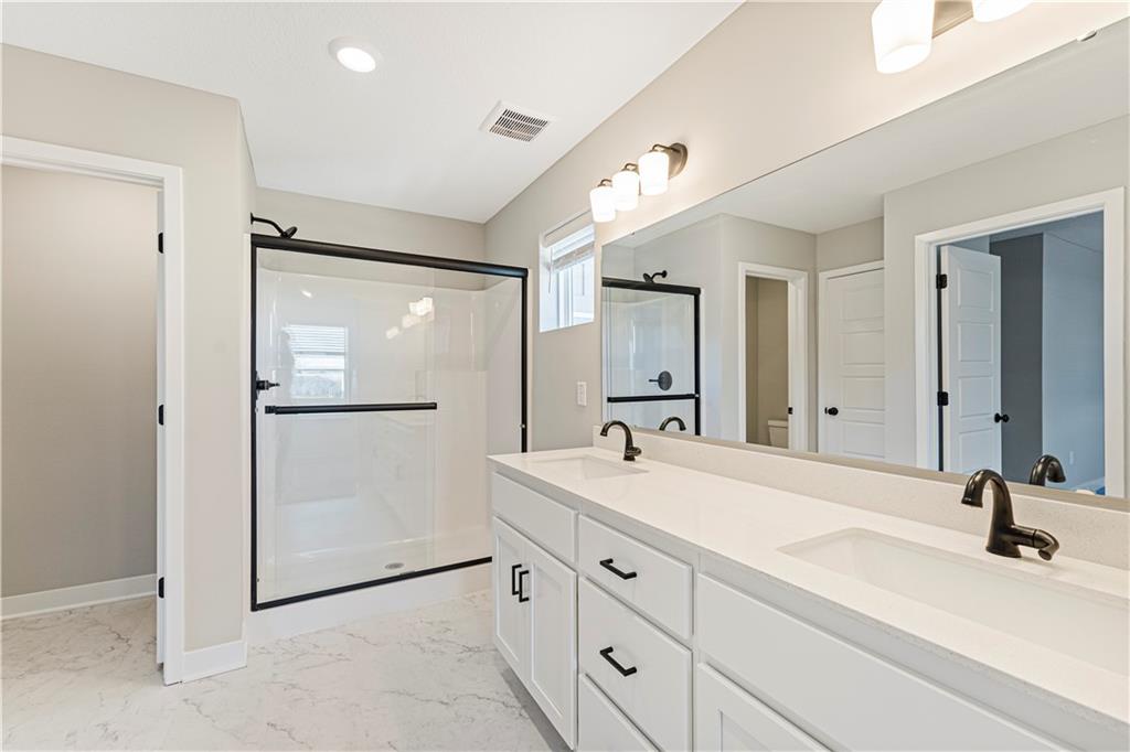 8773 Southwest 10th Street Blue Springs, MO 64064 - Photo 17 of 27