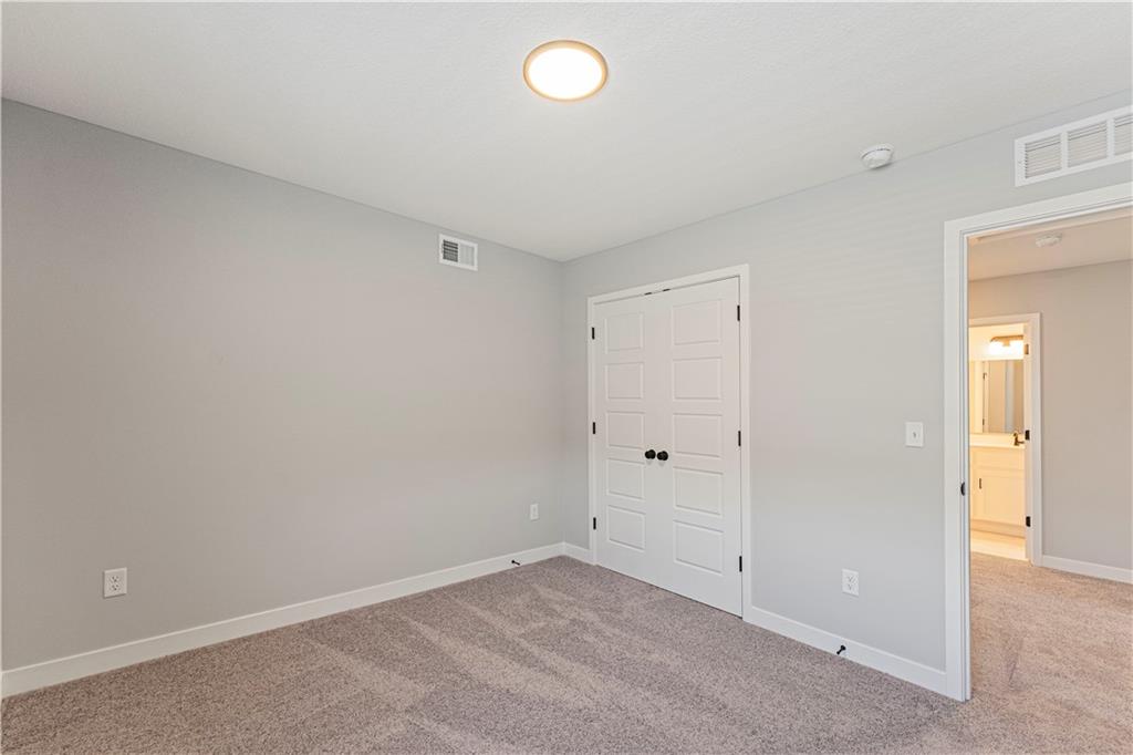 8773 Southwest 10th Street Blue Springs, MO 64064 - Photo 24 of 27