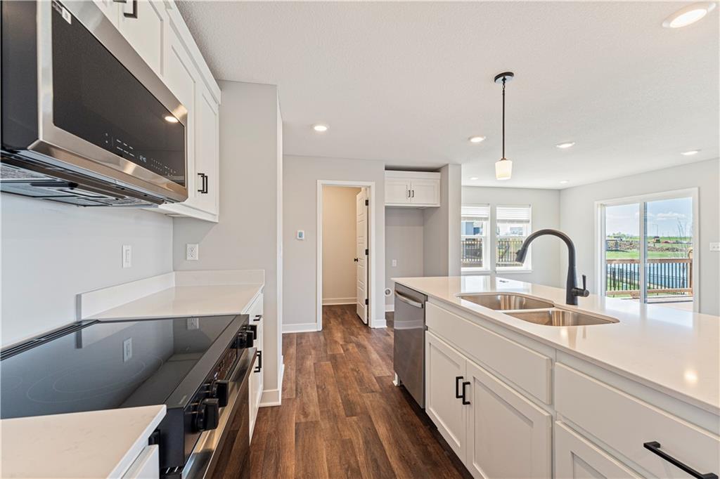 8773 Southwest 10th Street Blue Springs, MO 64064 - Photo 5 of 27