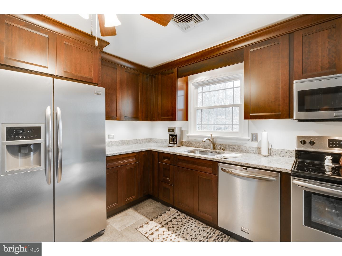 46 Spring Garden Road Robbinsville, NJ 08691 - Photo 13 of 25 Kitchen