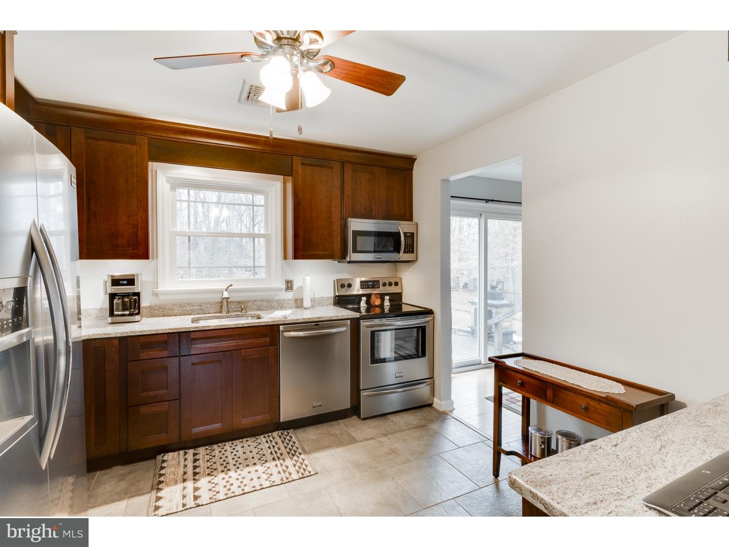 46 Spring Garden Road Robbinsville, NJ 08691 - Photo 9 of 25 Kitchen