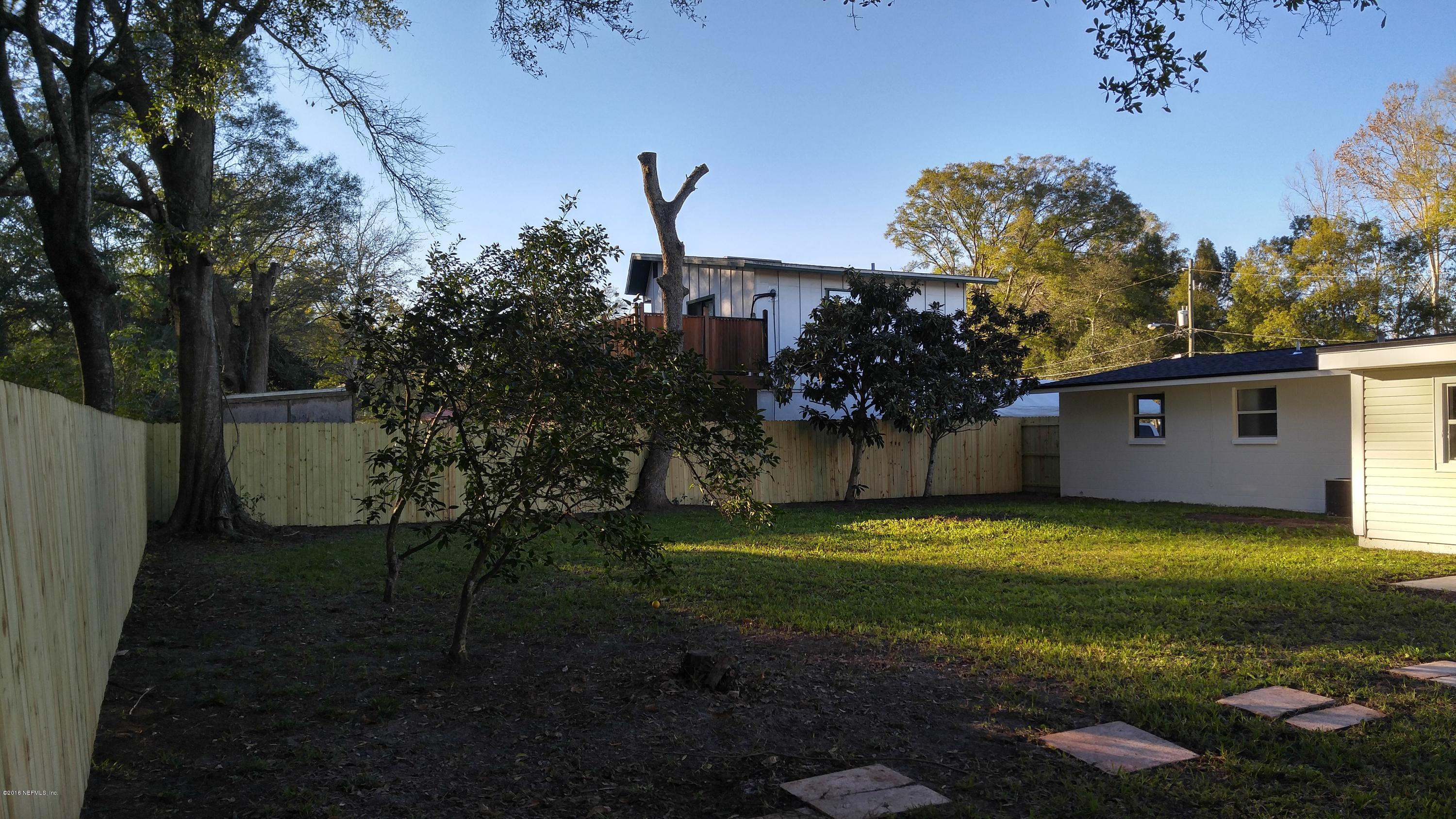 7016 Tampico Road South Jacksonville, FL 32244 - Photo 3 of 27 0111161625a_HDR
