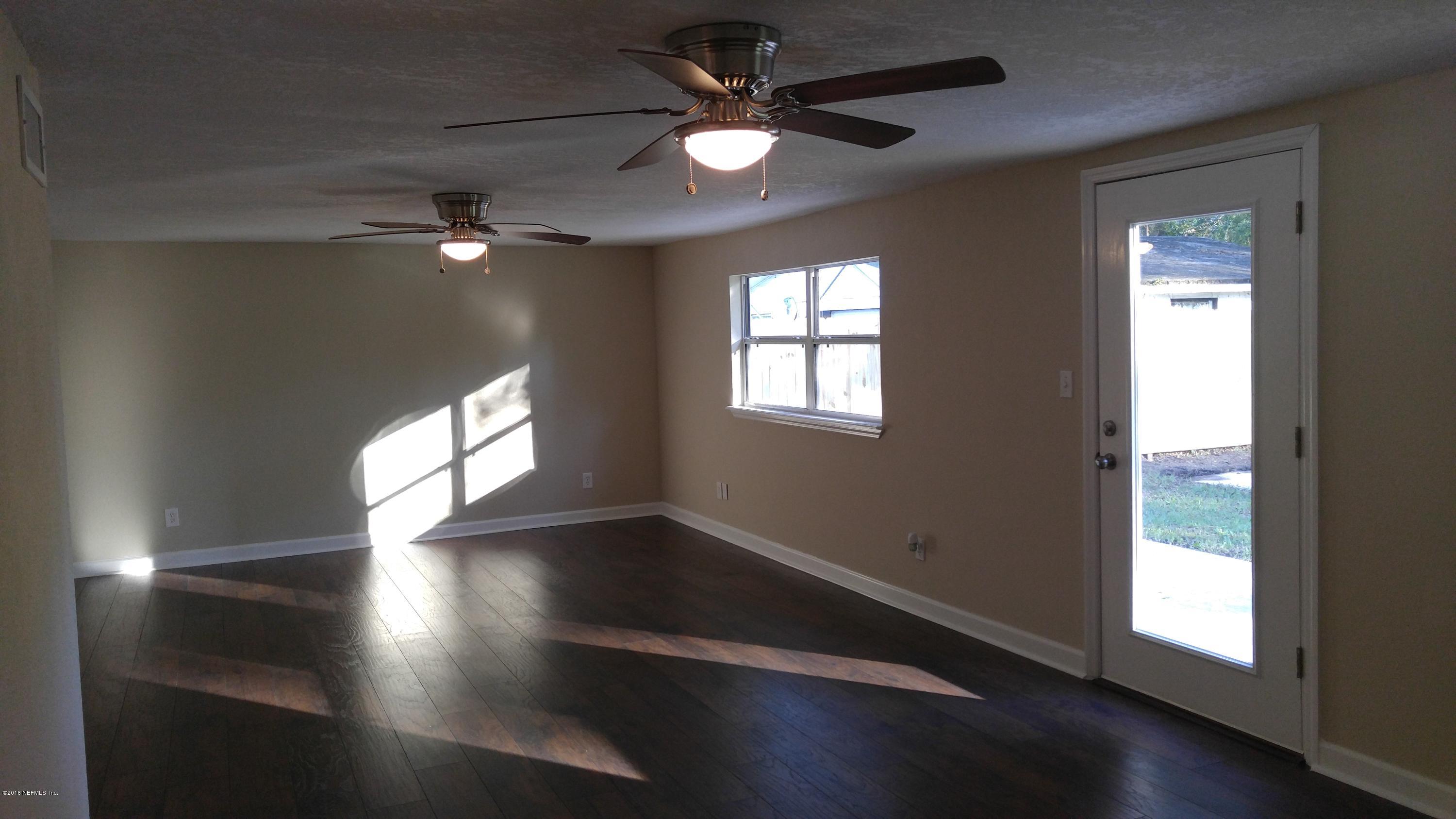 7016 Tampico Road South Jacksonville, FL 32244 - Photo 7 of 27 0111161614a