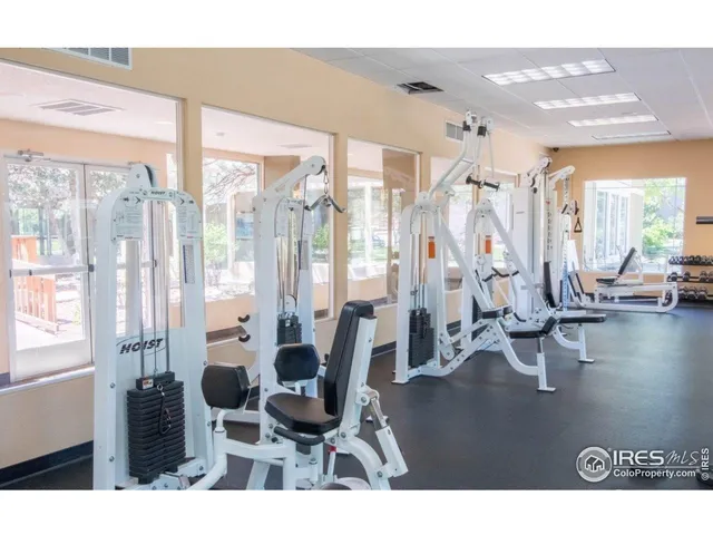 a view of an house with a big yard