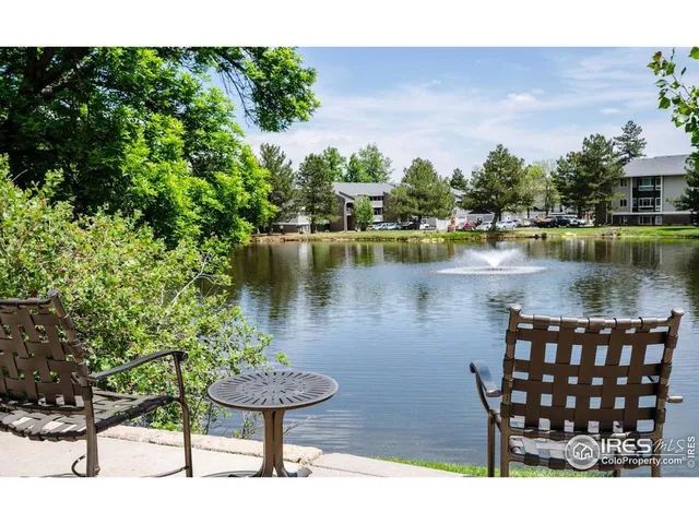 a view of a golf course with a garden
