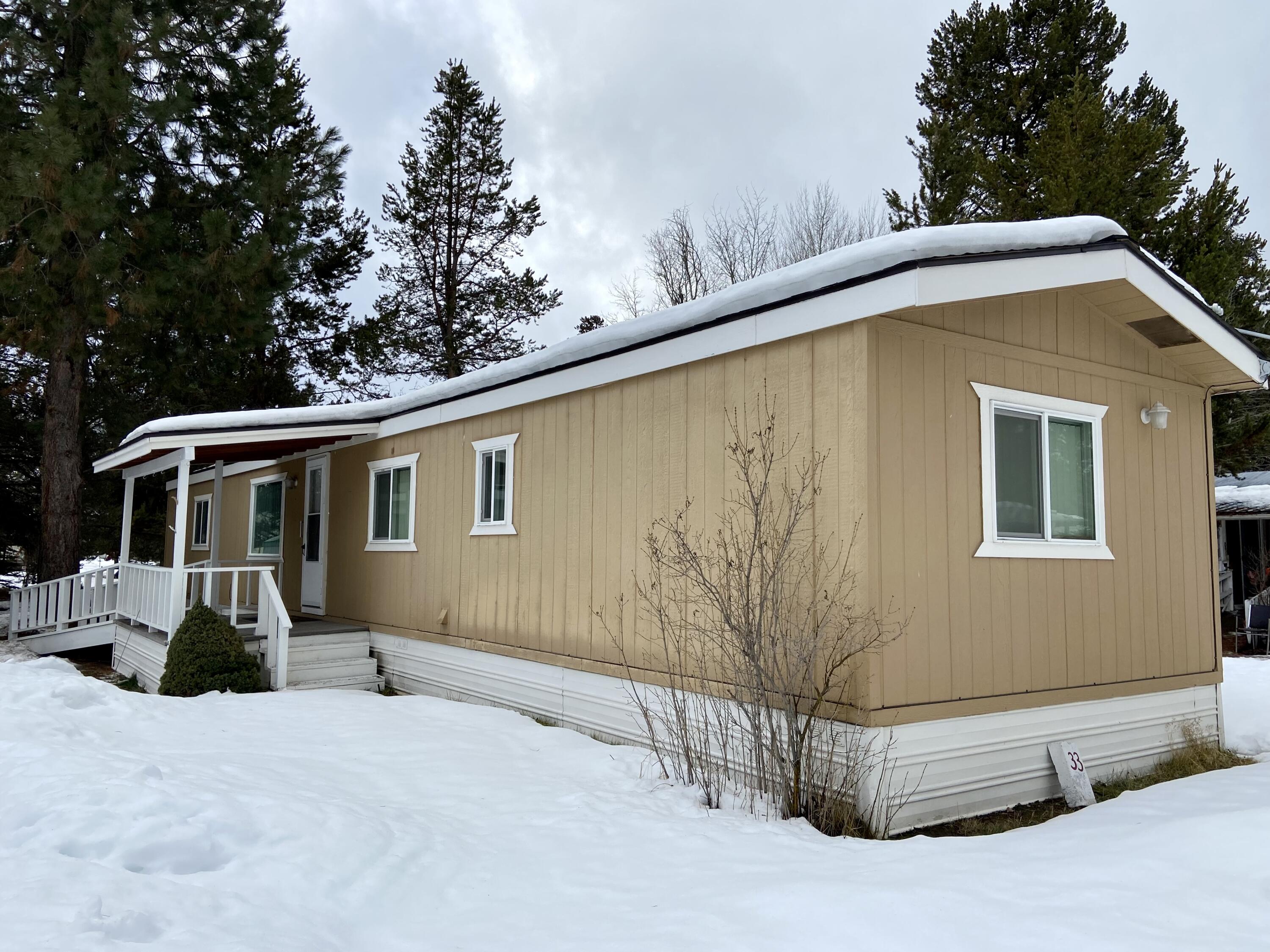 52731 Huntington Road, Unit 33 La Pine, OR 97739 - Photo 1 of 18 Front/side